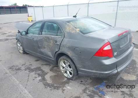 2012 Ford Fusion Se z USA, uszkodzony, nr VIN 3FAHP0HA8CR392716